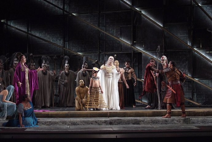 Representación de 'Aida' en Les Arts en 2010