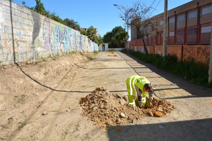 Comienzo de las obras de la calle Paraíso en Tomares