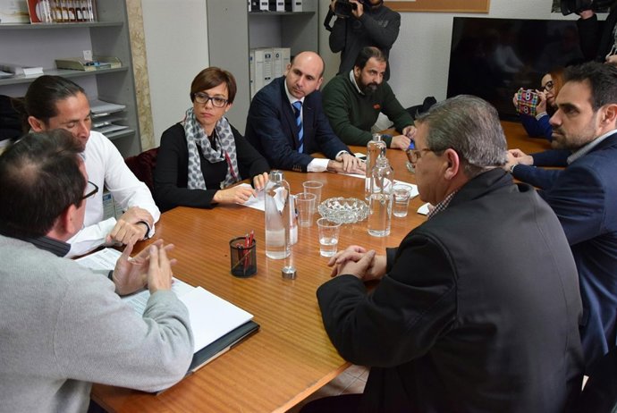 Gámez y Conejo reunidos con Mahos y Amares