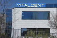 Vitaldent asegura que sus clínicas continúan funcionando "con normalidad" y que colaborará "activamente" con la Justicia