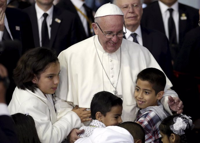 El Papa Francisco durante su visita al Hospital Infantil Federico Gómez