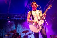 Eagles of Death Metal actúa en París tres meses después de los atentados en la Sala Bataclan