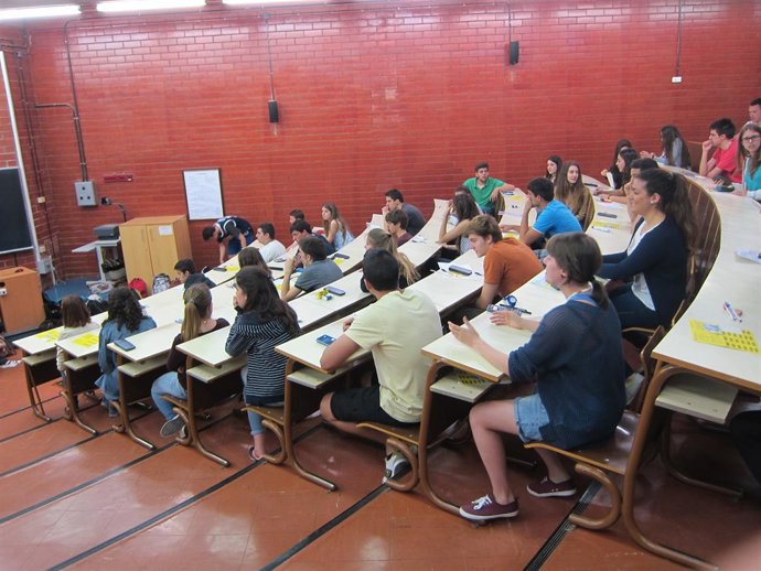 Estudiantes en la Selectividad 2014