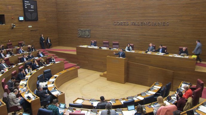 Pleno de las Corts Valencianes