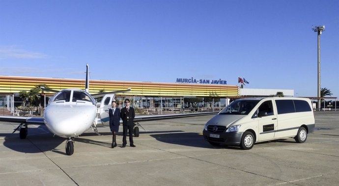 El Aeropuerto de Murcia-San Javier estrena un servicio de aerotaxi