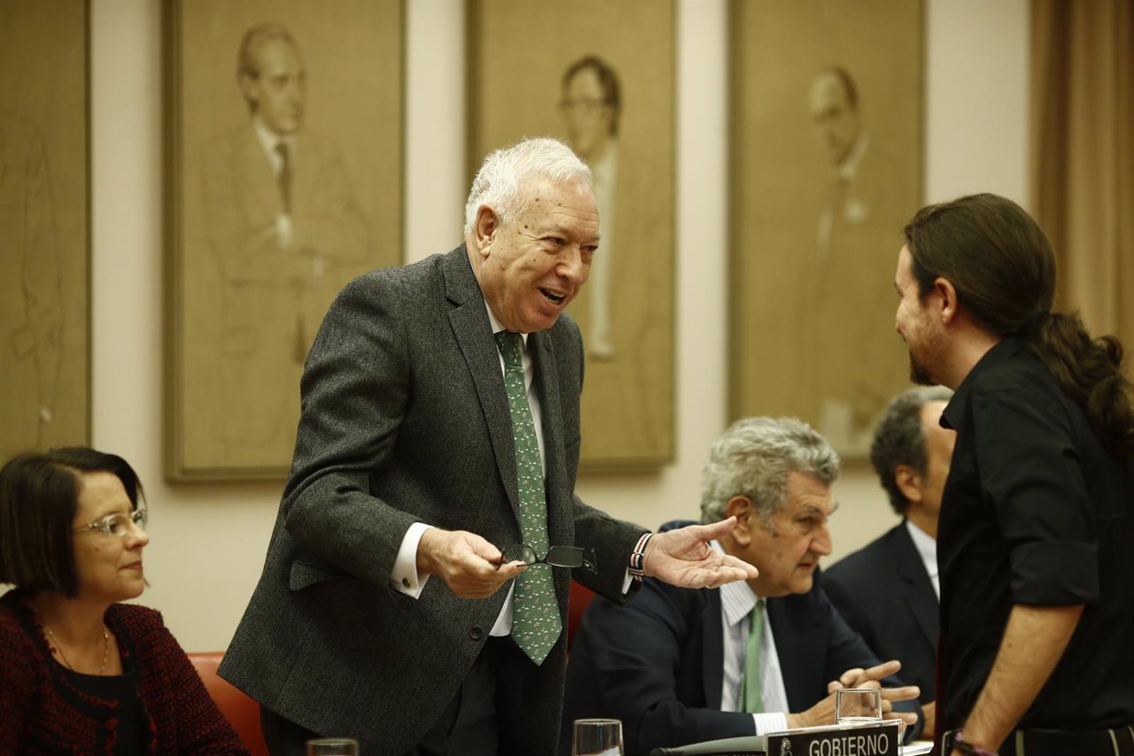 Margallo y Pablo Iglesias en el Congreso
