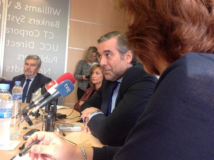 Magistrado del Tribunal Constitucional Enrique López 