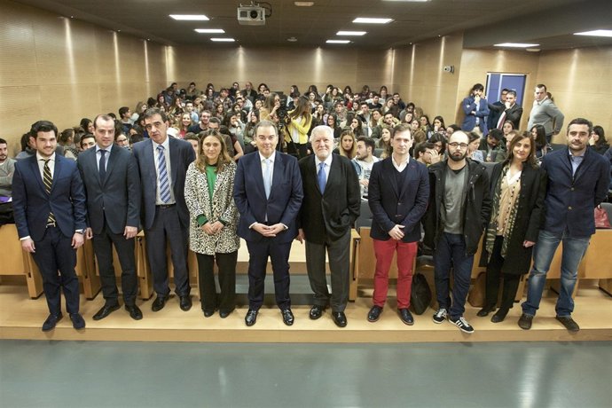 Presentación premios Cesine