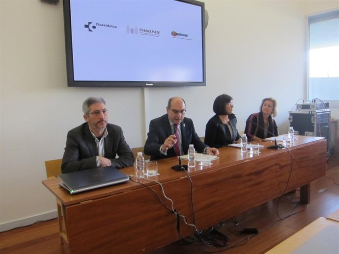 Presentación  de una guía contra la mutilación femenina.