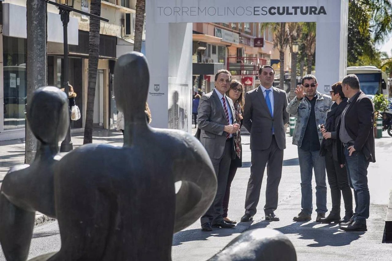 El consejero de Turismo, Fernández, y el alcalde Torremolinos, José Ortiz