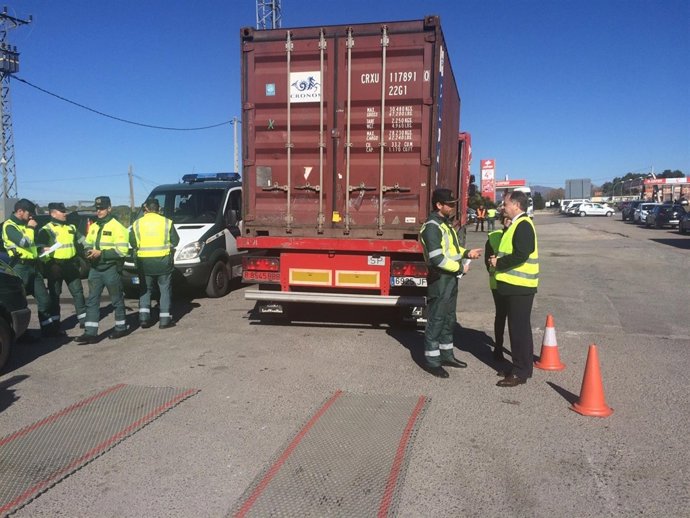 Campaña de intensificación de controles a camiones y furgonetas