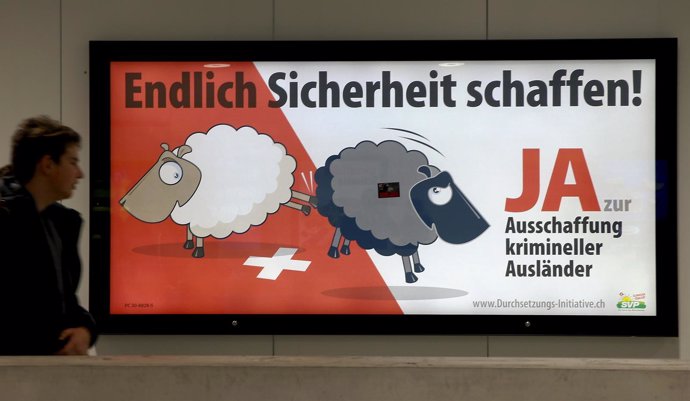 Cartel a favor de la deportación de los inmigrantes que cometan delitos en Suiza