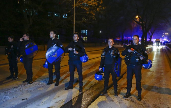 Atentado coche bomba en Ankara