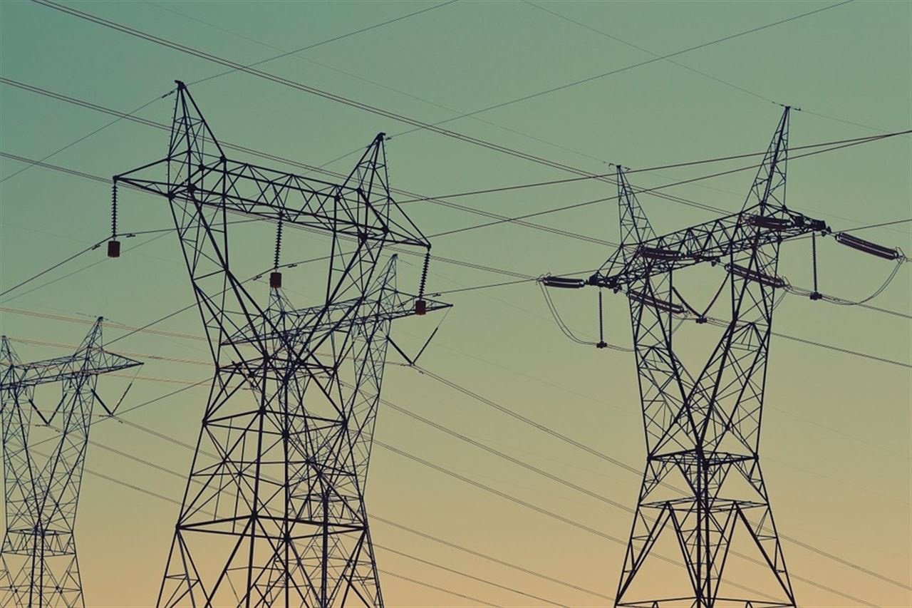El Gobierno de Argentina declara la emergencia del sector eléctrico y anuncia co