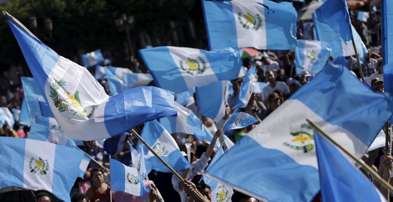 Heridas 27 personas en una manifestación en Guatemala contra el aumento de las t