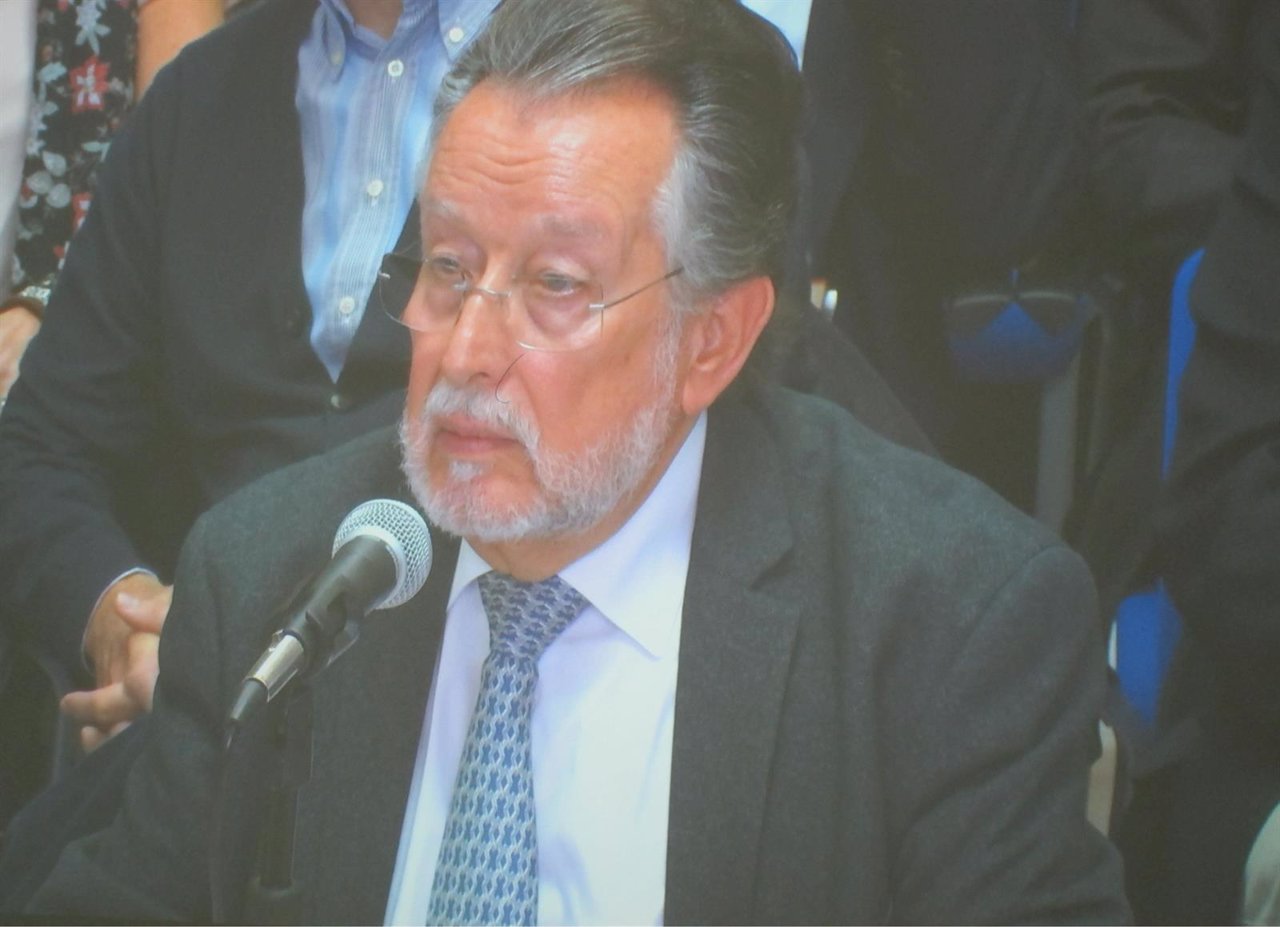 Alfonso Grau declarando como acusado en el juicio de Nóos
