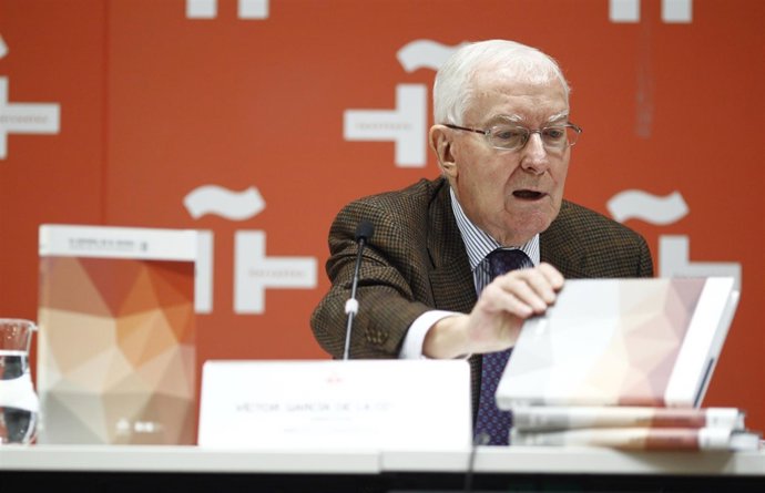 , Víctor García De La Concha, Presenta El Anuario El Español En El Mundo 2015