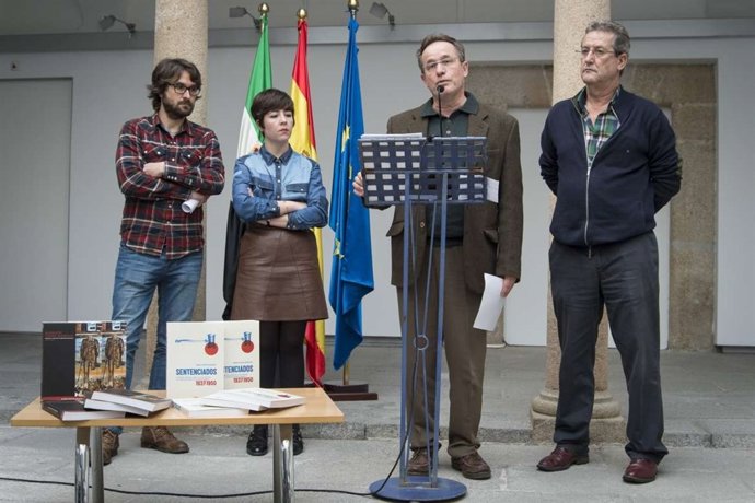 Pérez Urbán, en la presentación de los libros