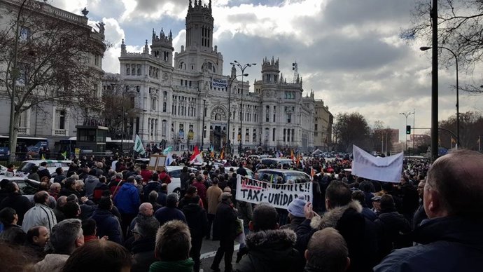 Manifestación de taxistas en la Plaza de Cibeles
