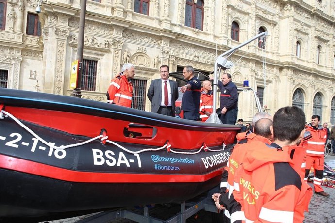 Presentación de inversiones para Bomberos de Sevilla