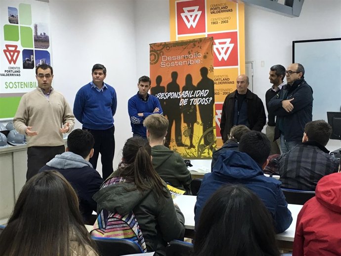 Visita de Flacema al IES Cristóbal Monroy de Alcalá de Guadaíra (Sevilla)