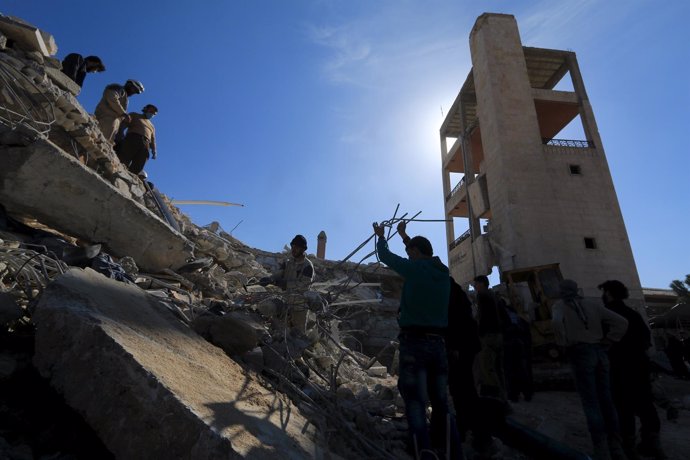 Retiran escombros de un hospital apoyado por MSF en Idlib