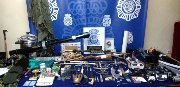 Arsenal intervenido al 'youtuber' experto en armas