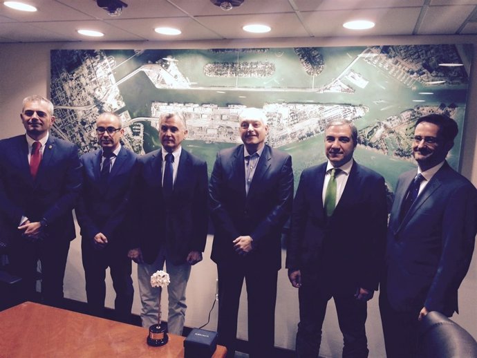 Andrade, Bendodo y Plata en un encuentro en Miami