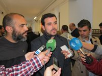 Garzón pide que la reunión entre PSOE, Podemos, Compromís e IU se celebre  "como tarde" este lunes   