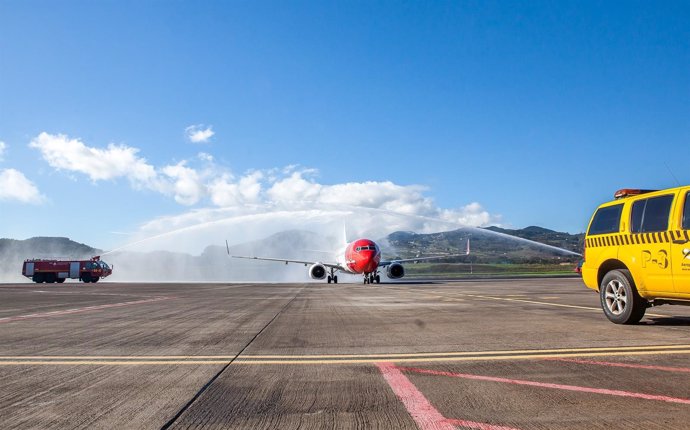 Inauguración vuelo de Norwgain Madrid & Tenerife Norte