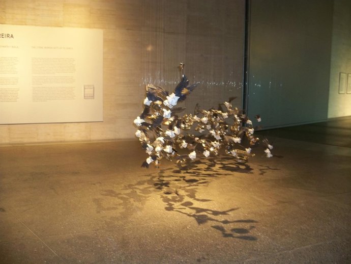 Una de las piezas de la exposición ‘La mujer de piedra se levanta y baila’.
