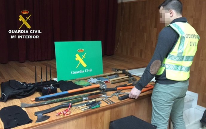 Material intervenido tras esclarecer robos en Huelva y Sevilla