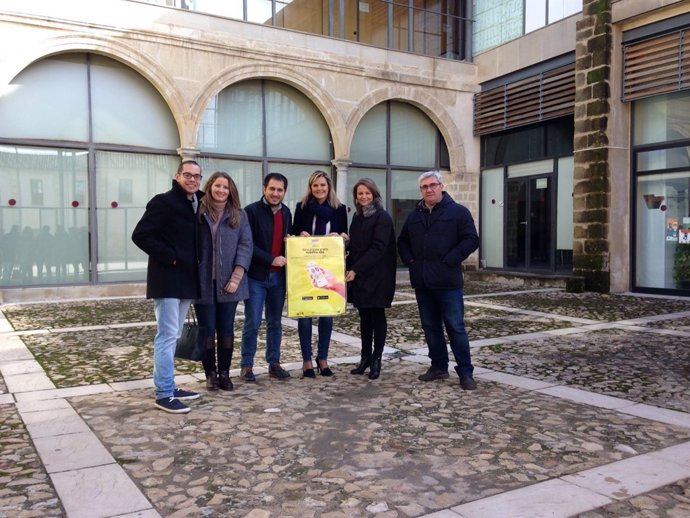 Visita al Centro de Información Juvenil de Baeza.