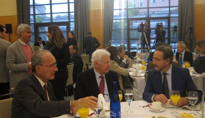 De la Torre y Felipe López, consejero de Fomento