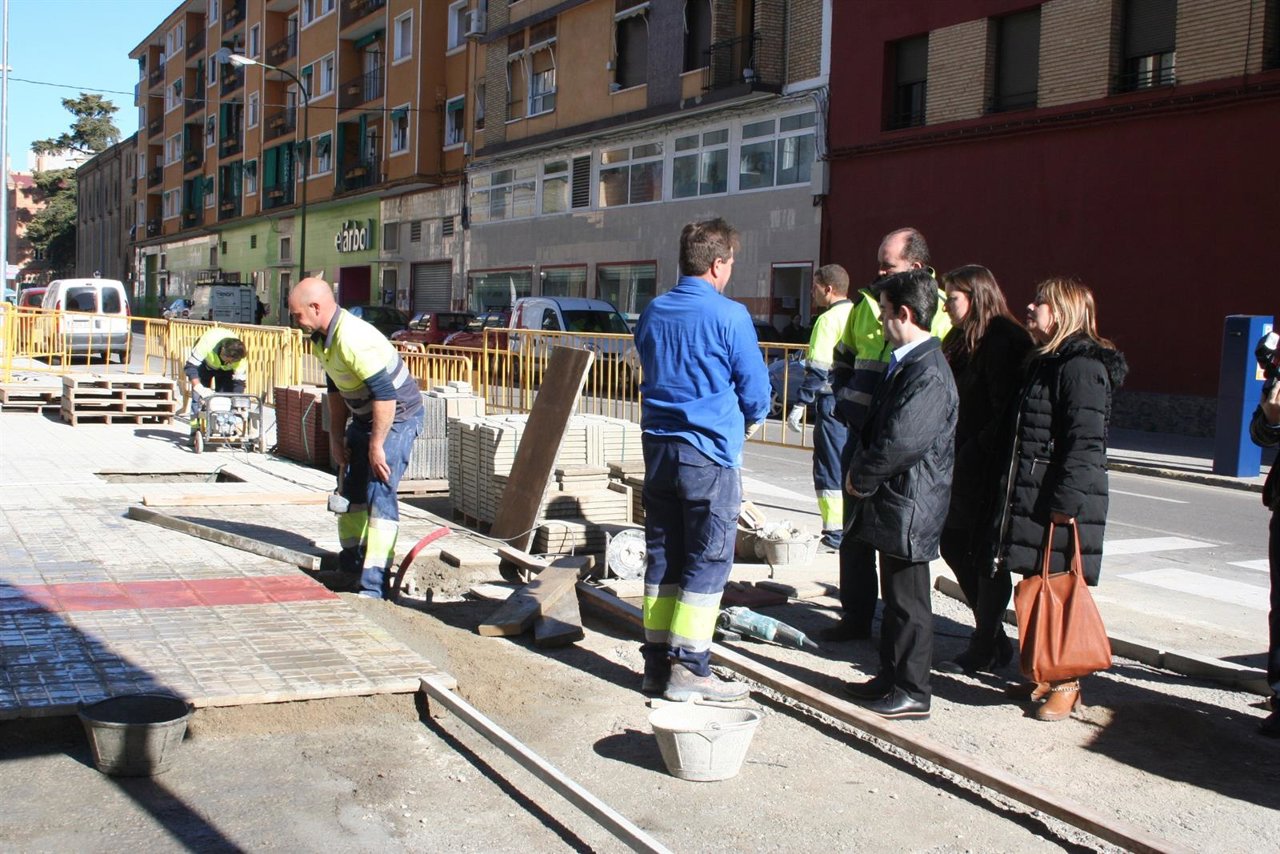 Luis Felipe ha visitado este viernes las obras en la calle Monreal