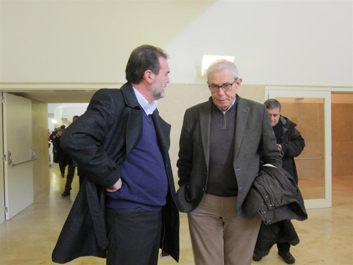 Anxo Quintana (izquierda) y el expresidente Emilio Pérez Touriño (derecha) 