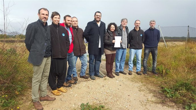 Representantes de MÉS y el GOB en Son Bosc