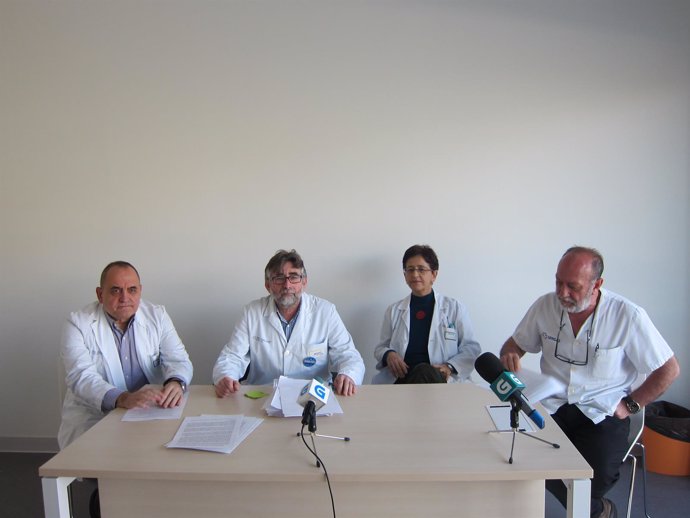 Médicos criticos del Hospital Álvaro Cunqueiro