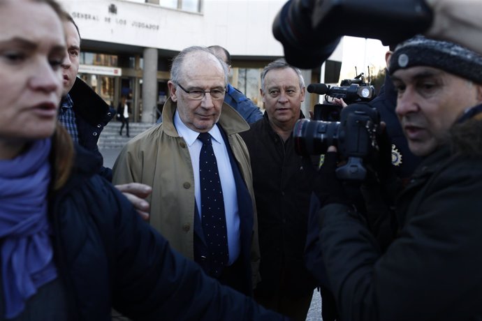 Rodrigo Rato sale de los juzgados de declarar