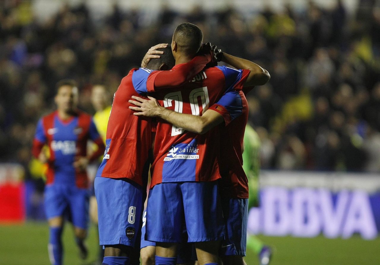 El Levante celebra el triunfo ante el Getafe en Liga BBVA
