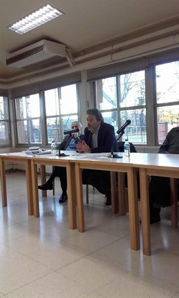 Mauricio Valiente en la asamblea abierta