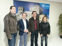 Maíllo ve "riesgos" para inversiones una coalición de PSOE y Podemos