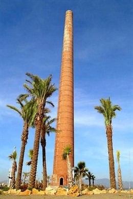 Chimenea Los Guindos torre Mónica Málaga