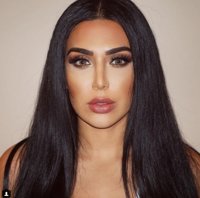 Descubre a la doble de Kim Kardashian que está arrasando en las redes sociales