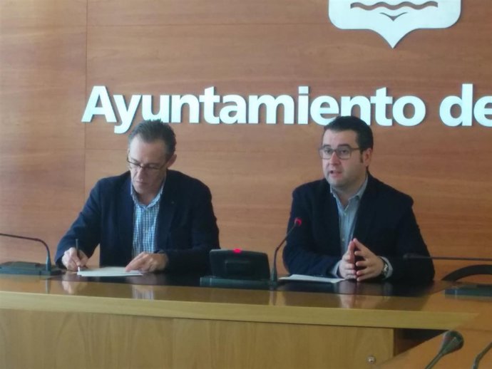 Concejales del PP, Javier Merino y Ángel Sáinz Yangüela en rueda de prensa