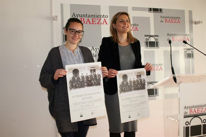Dolores Marín en la presentación del Premio de Poesía