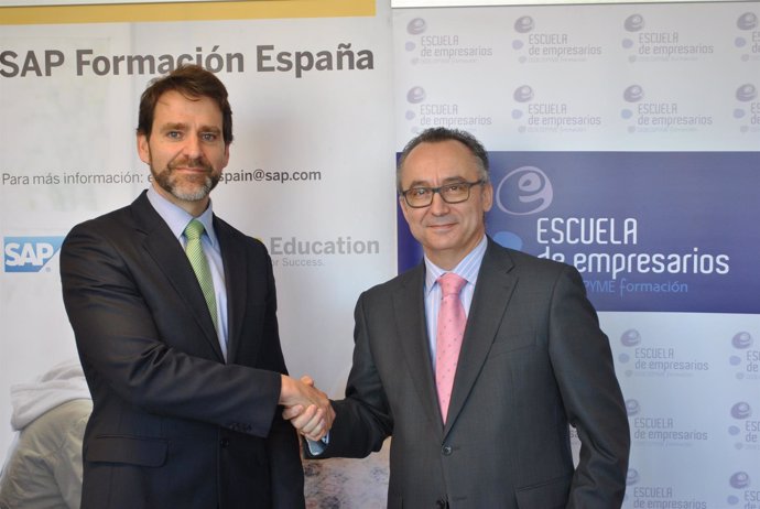 Juan Carlos Tejeda, CEOE Formación, y Juan Pedro García, SAP Educación