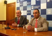 El alcalde dice que el futuro de Limasa "está abierto" y "no descartamos nada"