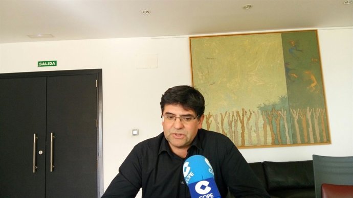 Miguel Ángel Pavón este lunes en su despacho