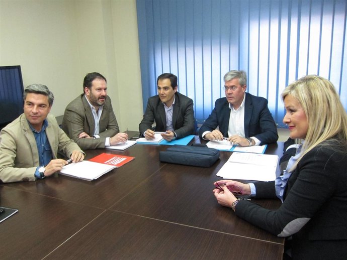 Nieto y Fernández Moya en la sede del PP de Córdoba